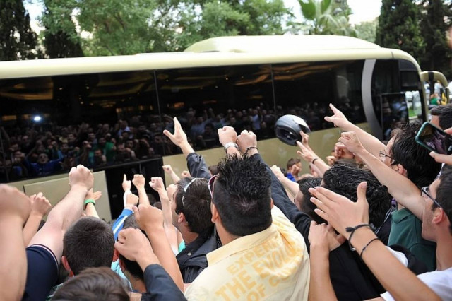 H αναχώρηση του Παναθηναϊκού από το Caravel