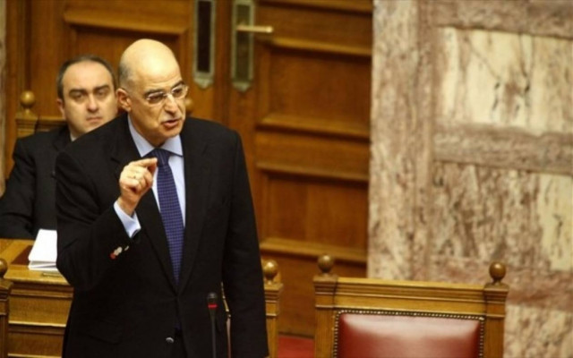 Ο Δένδιας θέτει εμπάργκο σε ερωτήσεις της Χρυσής Αυγής