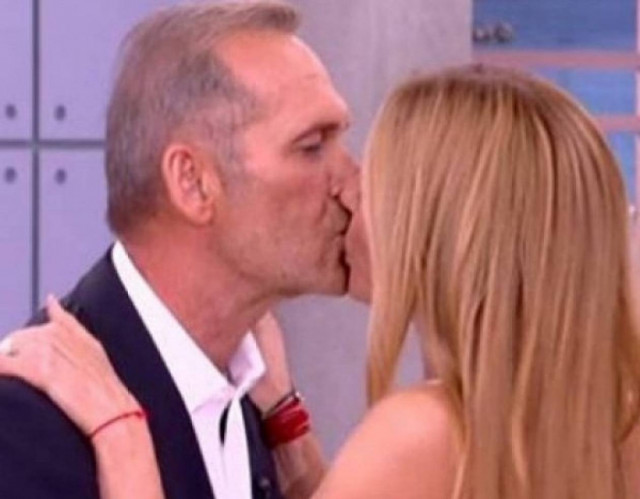 Πρωινό Mega:Πότε είπαμε γυρίζουν από άδεια ο Λιάγκας και η Σκορδά;