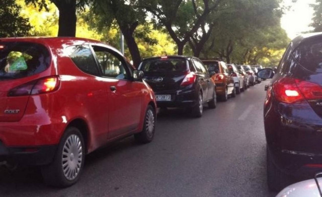 Αυξημένη κίνηση στο κέντρο της Αθήνας (pic)