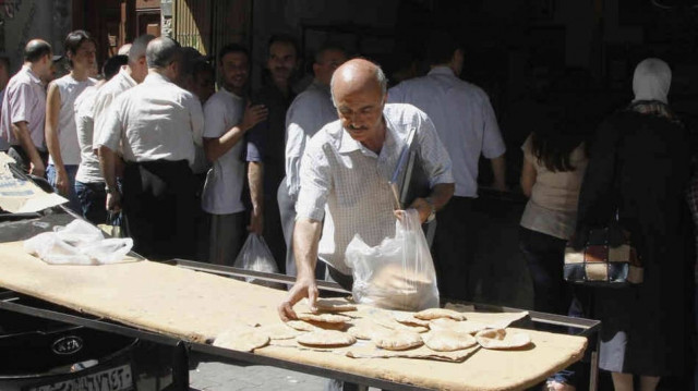 Μουσουλμάνοι κληρικοί παροτρύνουν Σύρους να τρώνε γάτες και σκύλους