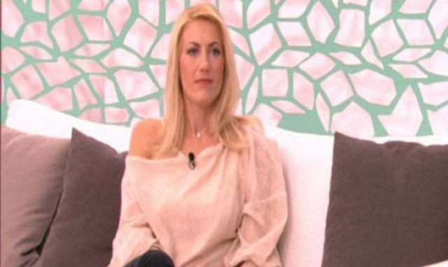 «Η μητέρα μου με χτυπούσε με καλώδιο και με έκαιγε με σίδερο»