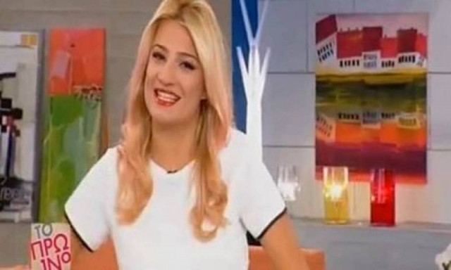 Φαίη Σκορδά: Η καθυστέρηση, το σορτς της μάνας και τα πειράγματα!