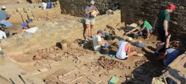 Ανακαλύφθηκε αρχαίο «εμπορικό κέντρο» στις Σέρρες (pics)