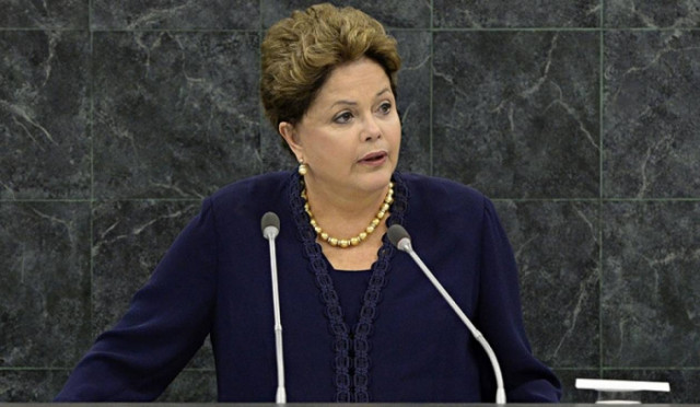 Βραζιλία: Zητά άδεια Ρωσίας για να συνομιλήσει με τον Σνόουντεν