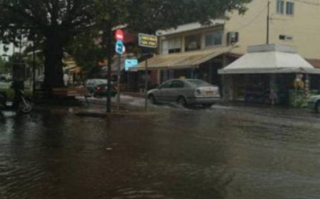 «Πνίγηκε» στα προβλήματα η Πάτρα από την καταιγίδα