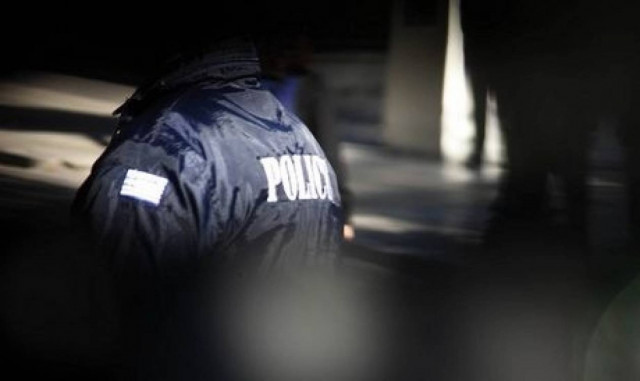 Με μικρό «οπλοστάσιο» συνελήφθησαν Διοικητής τμήματος και αστυνομικός