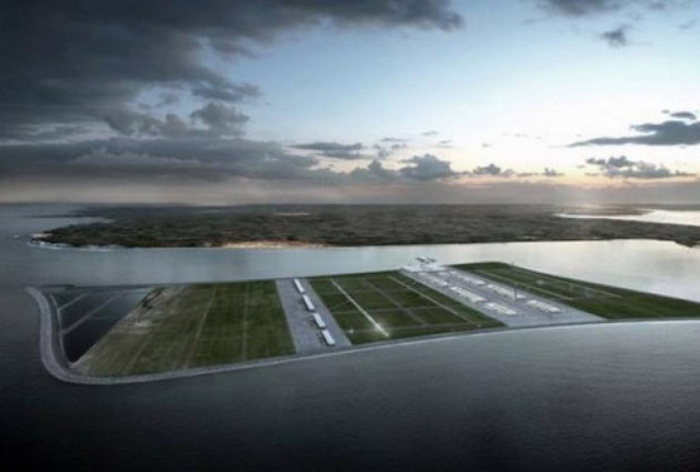 Οι Τούρκοι βάζουν τα γυαλιά: Φτιάχνουν πλωτό αεροδρόμιο