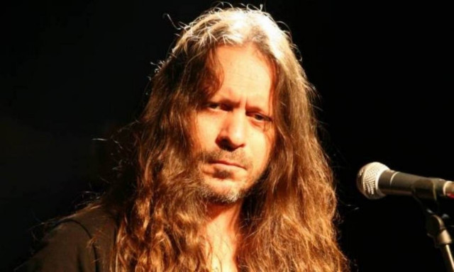 Αντώνης Μιτζέλος: «Οι άνθρωποι του life style είναι ανεγκέφαλοι και κο