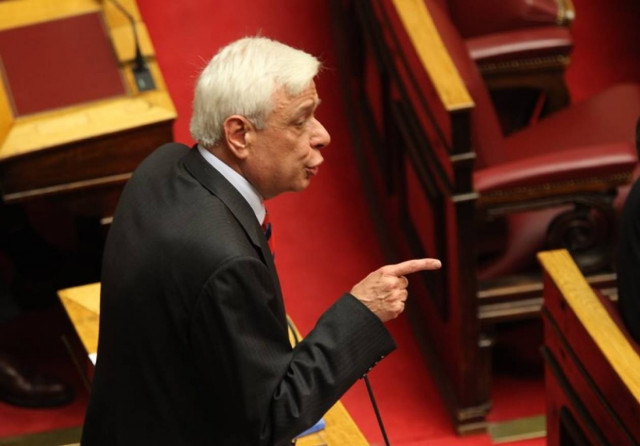 Παυλόπουλος: Εσχάτη προδοσία η παρακολούθηση επικοινωνιών