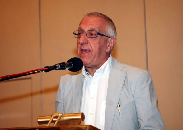 Βολές Κακλαμάνη κατά Στουρνάρα και Χρύσανθου