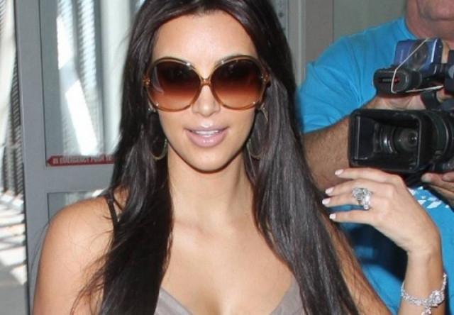 Δημοπρατήθηκε το δαχτυλίδι αρραβώνων της Kim Kardashian