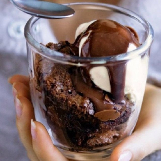 Brownies σοκολάτας αρωματισμένα με espresso