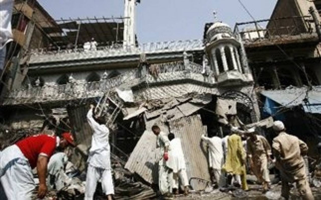 Τουλάχιστον 2.200 άνθρωποι έχουν σκοτωθεί στο Πακιστάν