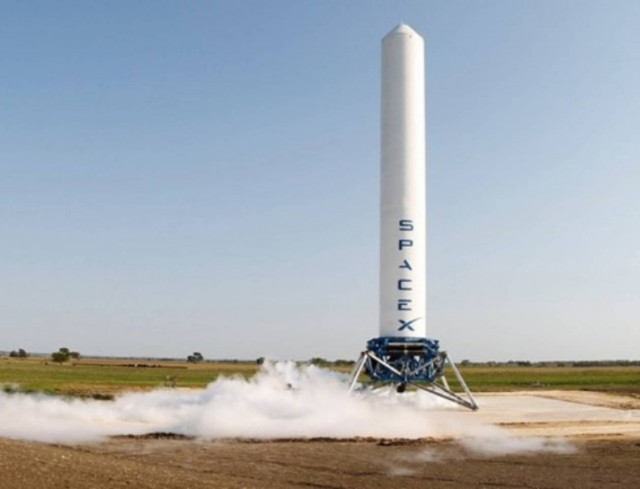 Εντυπωσιακό βίντεο πυραύλου κατακόρυφης προσεδάφισης!