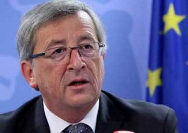 Πρώτος ο Γιούνκερ αλλά με απώλειες