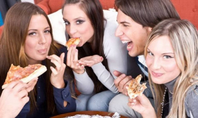 Έρευνα: Με ψωμί και τηγανιτές πατάτες ζουν οι νέοι στην Ελλάδα!