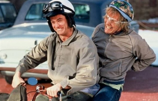 Σκηνή από το «Ηλίθιος και Πανηλίθιος» αντιμετώπισαν οι αστυνομικοί