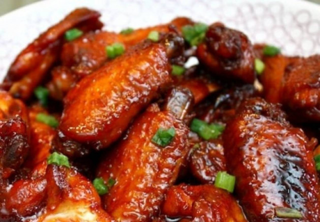 Το πιο νόστιμο καραμελωμένο κοτόπουλο σε 3 κινήσεις