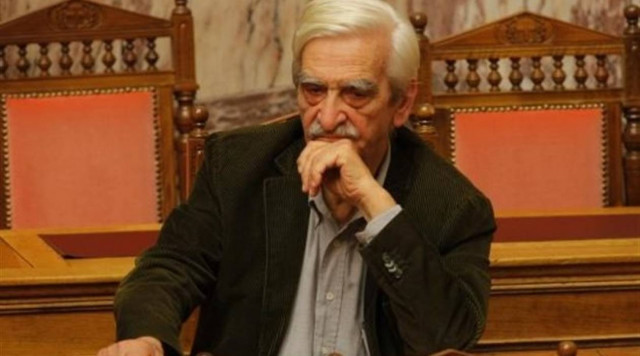 «Έφυγε» ο Αντώνης Καρράς