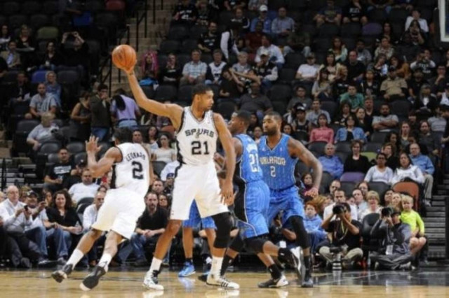 «Πυροβολούν» οι Σπερς (videos)