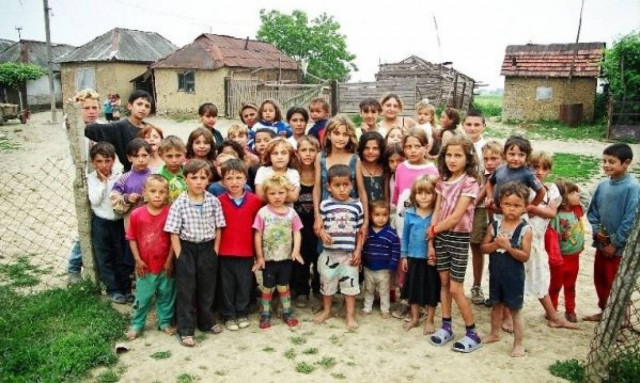 N.Y.Times: Πώς η οικονομική κρίση έχει επηρεάσει τις οικογένειες Ρομά