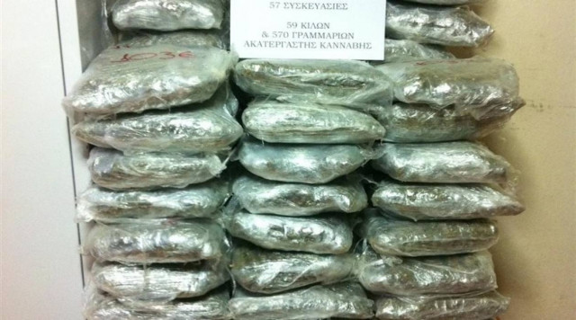 Δείτε τι μετέφεραν τρεις Αλβανοί στην Καστοριά