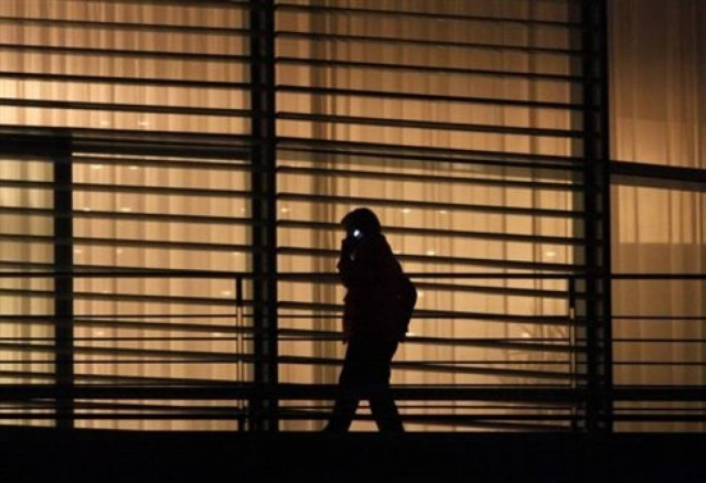 Τον πρέσβη των ΗΠΑ καλεί το Βερολίνο για τα «αυτιά» της NSA στη Μέρκελ