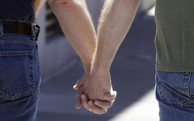 Άμποτ: Προσπάθειες ακύρωσης των γάμων των ομοφυλόφιλων