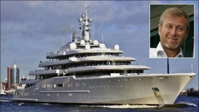 Η θαλαμηγός στο Ηράκλειο της Κρήτης αλλά ο Αμπράμοβιτς άφαντος!