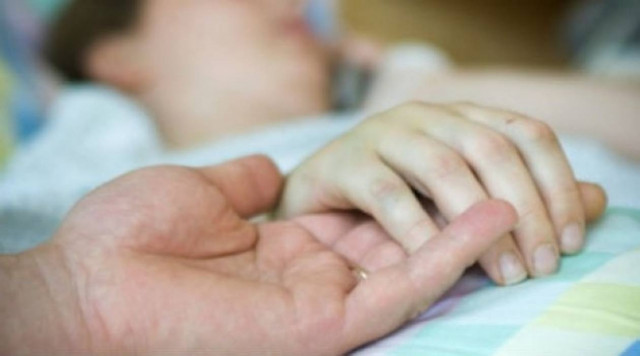 ΣΟΚ στην Ερεσό: Βρέθηκε νεκρή δίπλα στην παράλυτη αδερφή της!