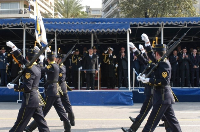Σε εξέλιξη η στρατιωτική παρέλαση στη Θεσσαλονίκη