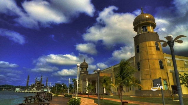 Ένα τζαμί από κρύσταλλο!