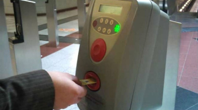 Γέμιζαν την αγορά πλαστά εισιτήρια