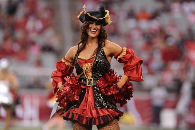 Σε ρυθμό αποκριών οι Cheerleaders (photos)