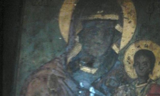 Μητέρα πουλά παλαιά εικόνα Παναγίας για να σώσει τα παιδιά της!