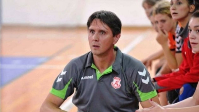 Απάντηση-σοκ του προπονητή που σκηνοθέτησε το θάνατο της κόρης του