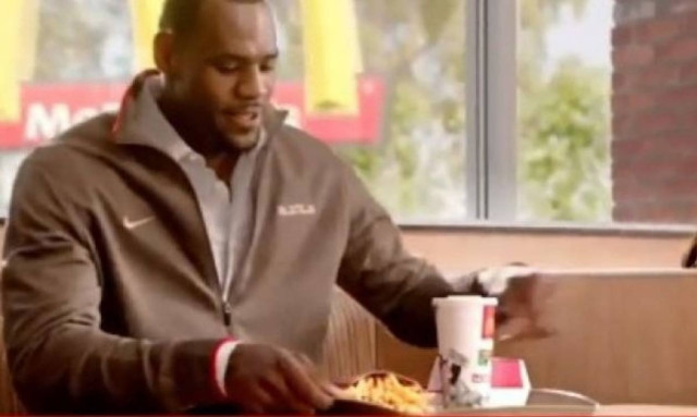 Πώς αθλητές επηρεάζουν αρνητικά τα παιδιά με τα διαφημιστικά σποτ