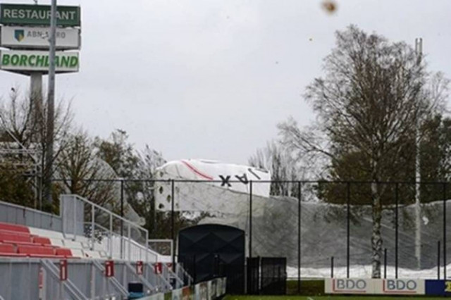 Άγιαξ: Γκρεμίστηκε κτίριο στο προπονητικό κέντρο! (photos)