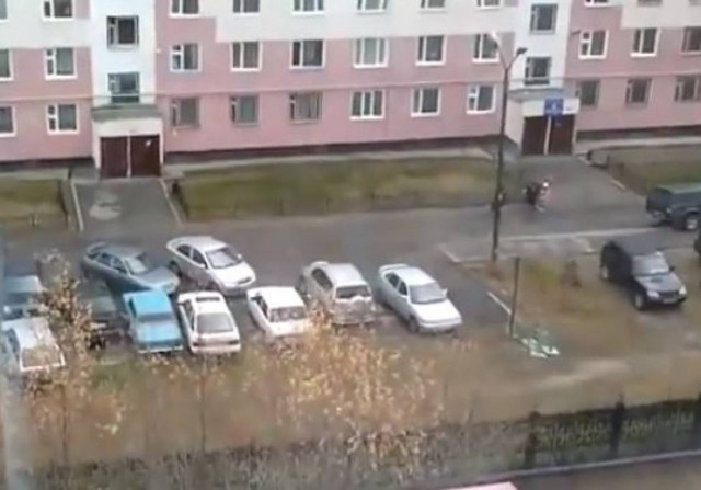 Παρκάρατε και σας έκλεισαν; Έτσι θα βγείτε…