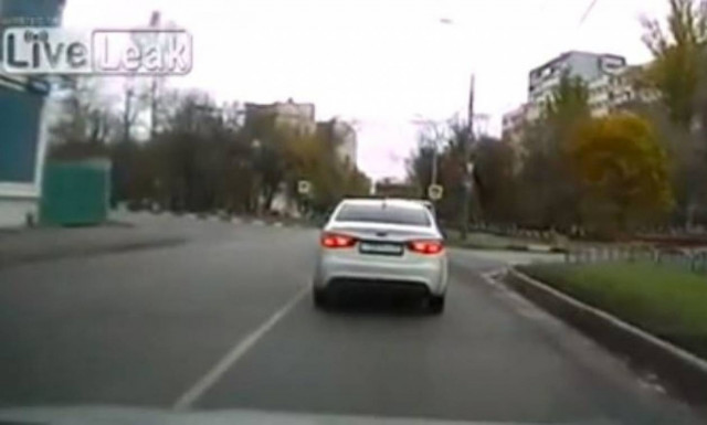 Η πινακίδα...φάντασμα: Δείτε το βίντεο!