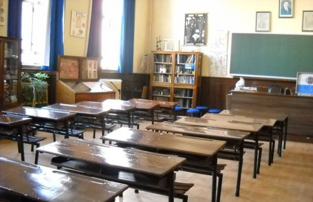 Συνέντευξη τύπου καθηγητών και δασκάλων για κενά σε σχολεία