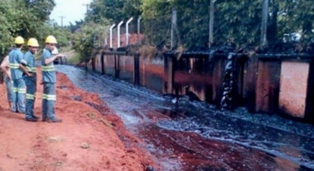 Η Βραζιλία απειλείται από διαρροή σιροπιού καραμέλας