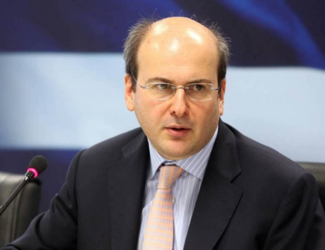 Χατζηδάκης: Εκπτώσεις 4 φόρες το χρόνο και ας γκρινιάζουν ορισμένοι