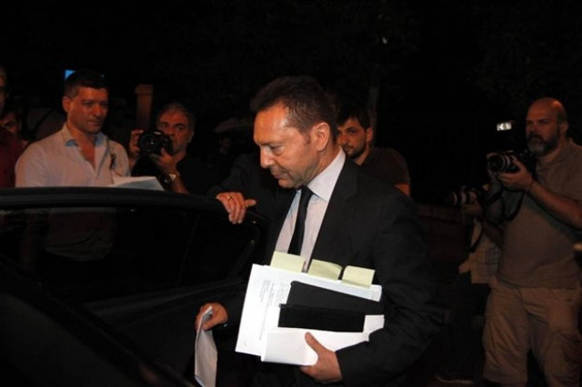 Στουρνάρας:Θα κάνουμε βελτιώσεις και θα λάβουμε υπόψη τους βουλευτές