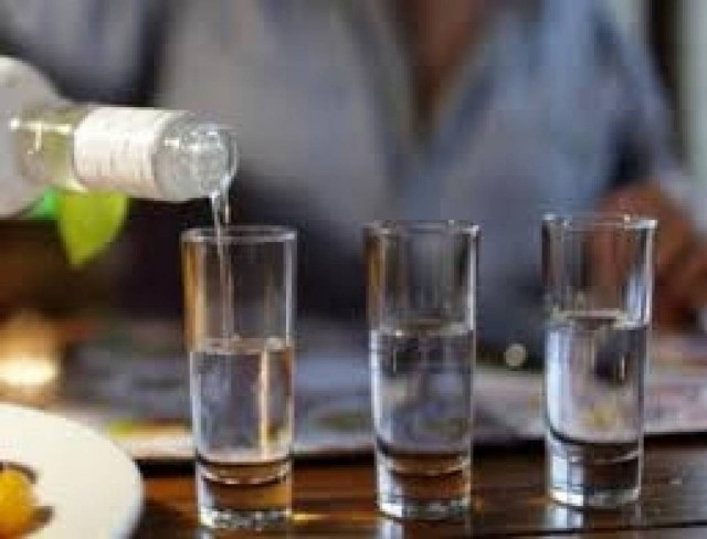 Ηπιαν για να ξεχάσουν...στην 7η Γιορτή Τσίπουρου στη Ρεντίνα