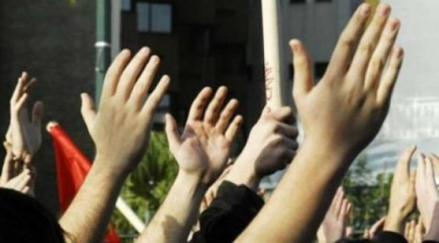 Πορείες από συνταξιούχους, ΑΜΕΑ και εκπαιδευτικούς