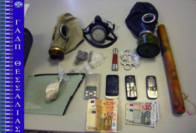 Συνέλαβαν τρία αδέρφια στη Λάρισα