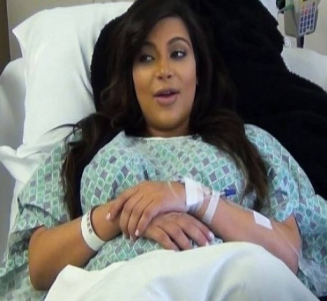 Θα μείνετε άφωνοι: Τι έκανε η Kim Κardashian μόλις γέννησε;