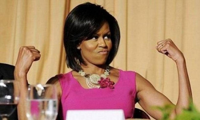 Μισέλ Ομπάμα: Τι μήνυμα στέλνει, δίπλα στις δημοφιλείς μαριονέτες;